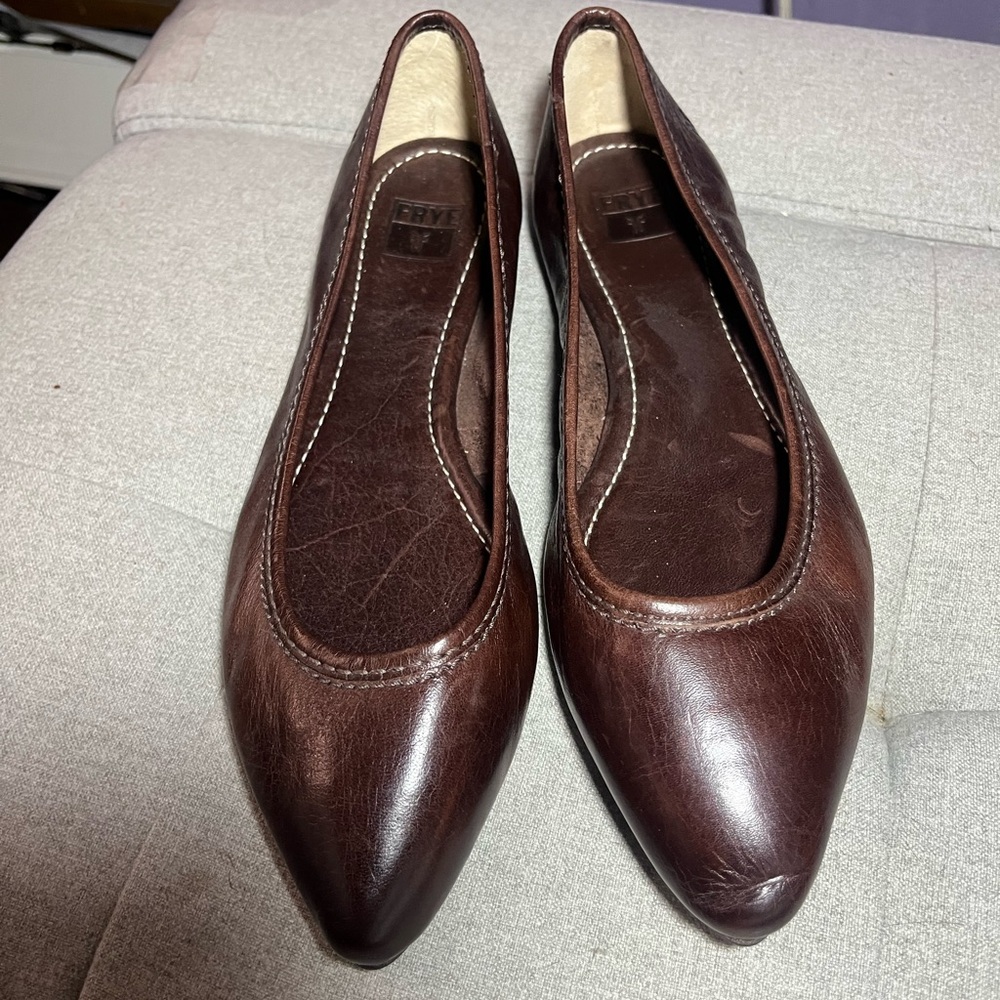 Leather Frye Regina pointed toe flats